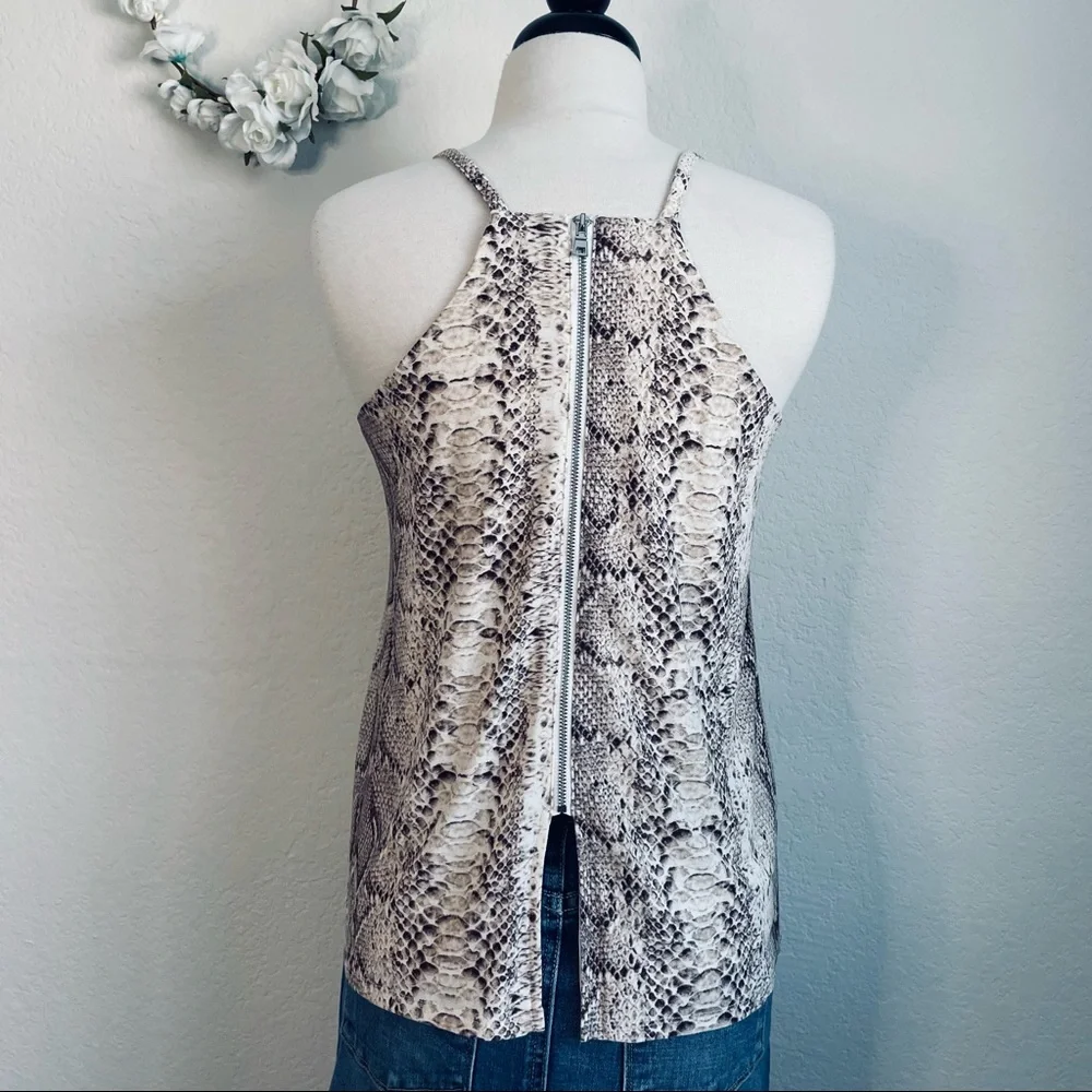 Barr lll Snake Phyton Keyhole Tank